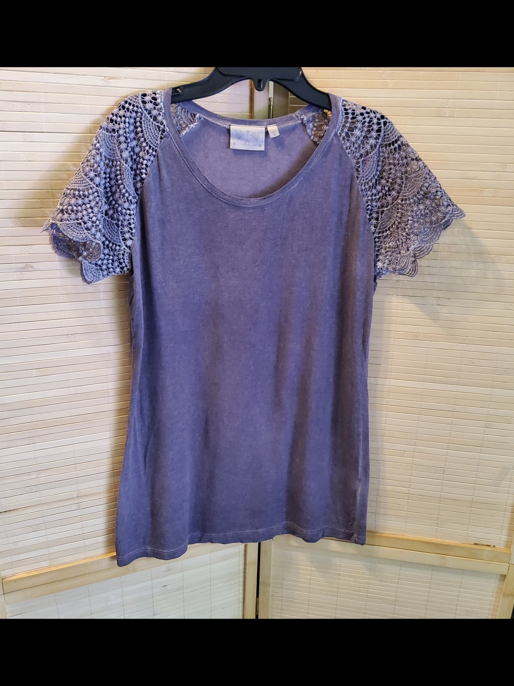 Dantelle Lavender Crochet-Sleeve Short Sleeve Tee